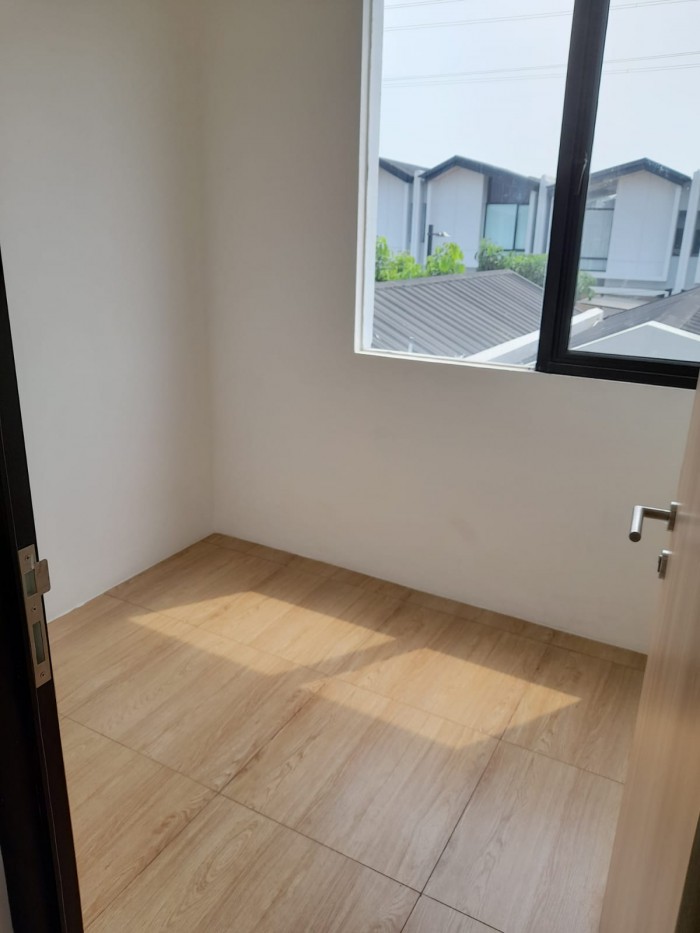 Rumah disewakan di Waterfront Lippo Cikarang
